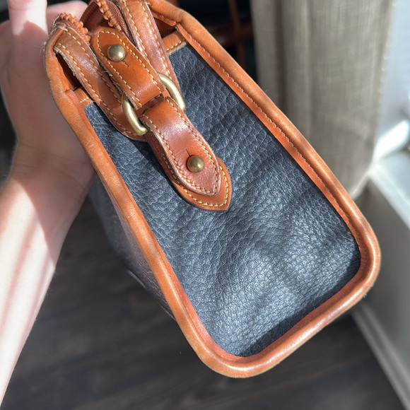 Vintage Leather Dooney and Bourke - Picture 9 of 10
